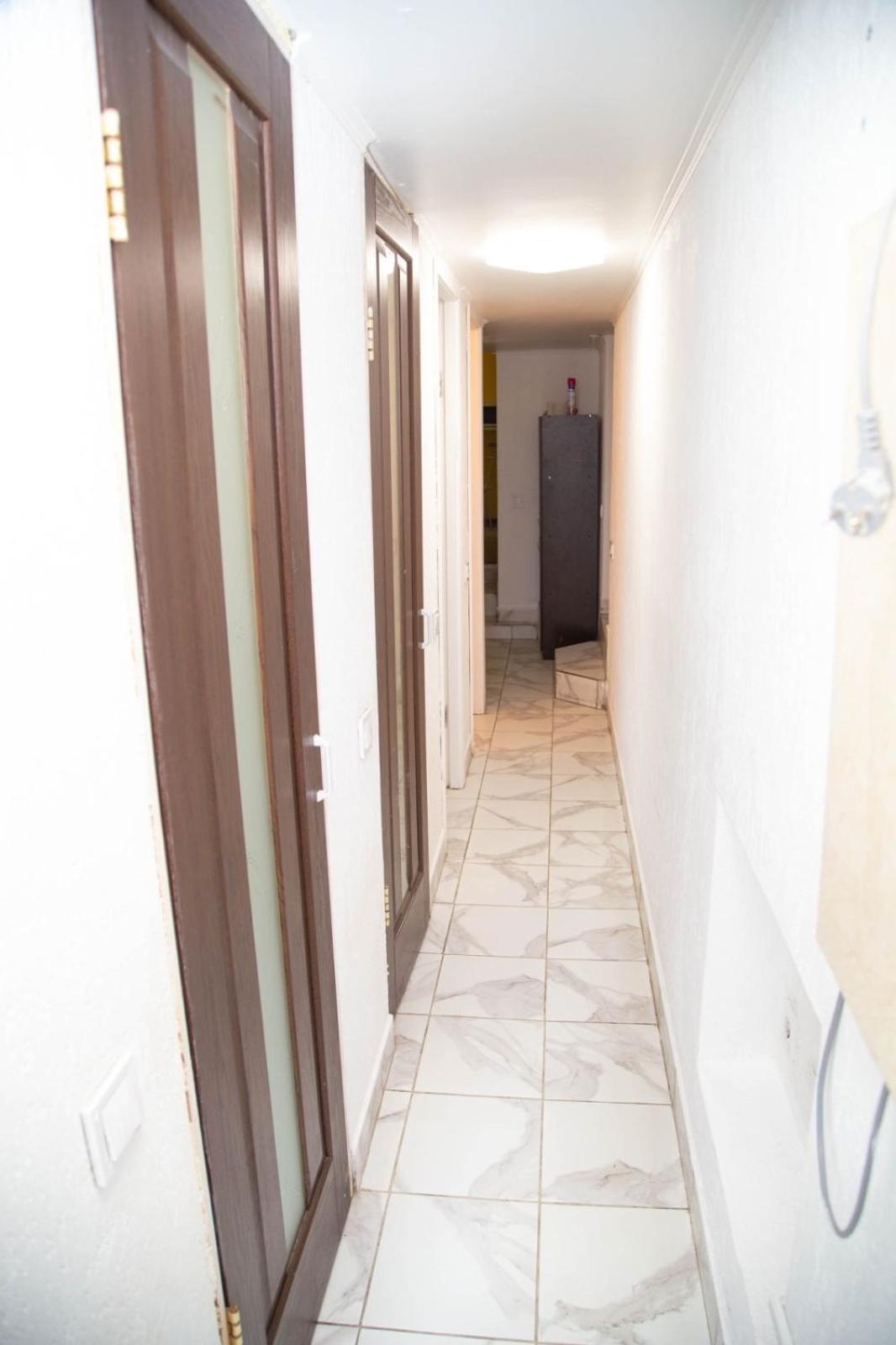 Sun City Hostel 4 Kiev Luaran gambar